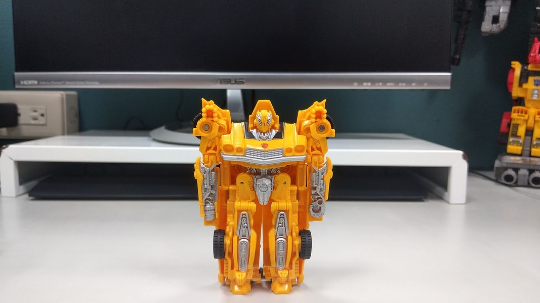 Transformers Bumblebee   In Hand Images Of Power Plus Wave 1 Assortment Toys 18 (18 of 18)